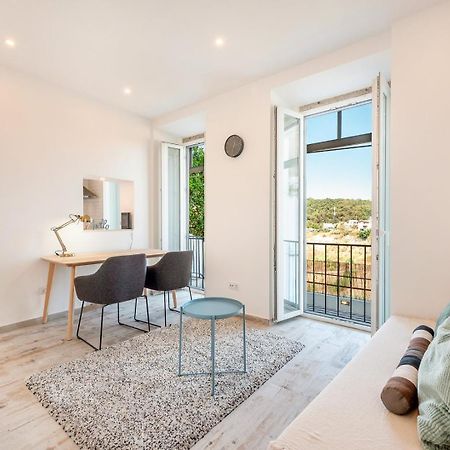 Guestready - Mosaic Terrace Apartment Lisbon Bagian luar foto