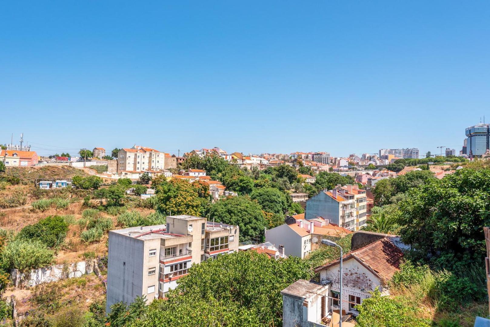 Guestready - Mosaic Terrace Apartment Lisbon Bagian luar foto